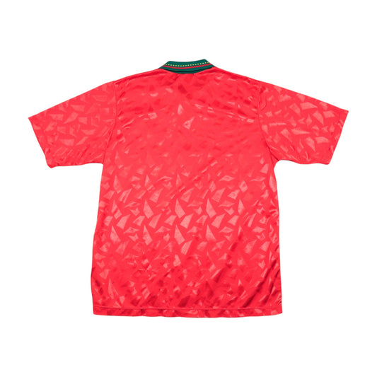 1995/96 Portugal home football shirt back view, plain red jacquard fabric