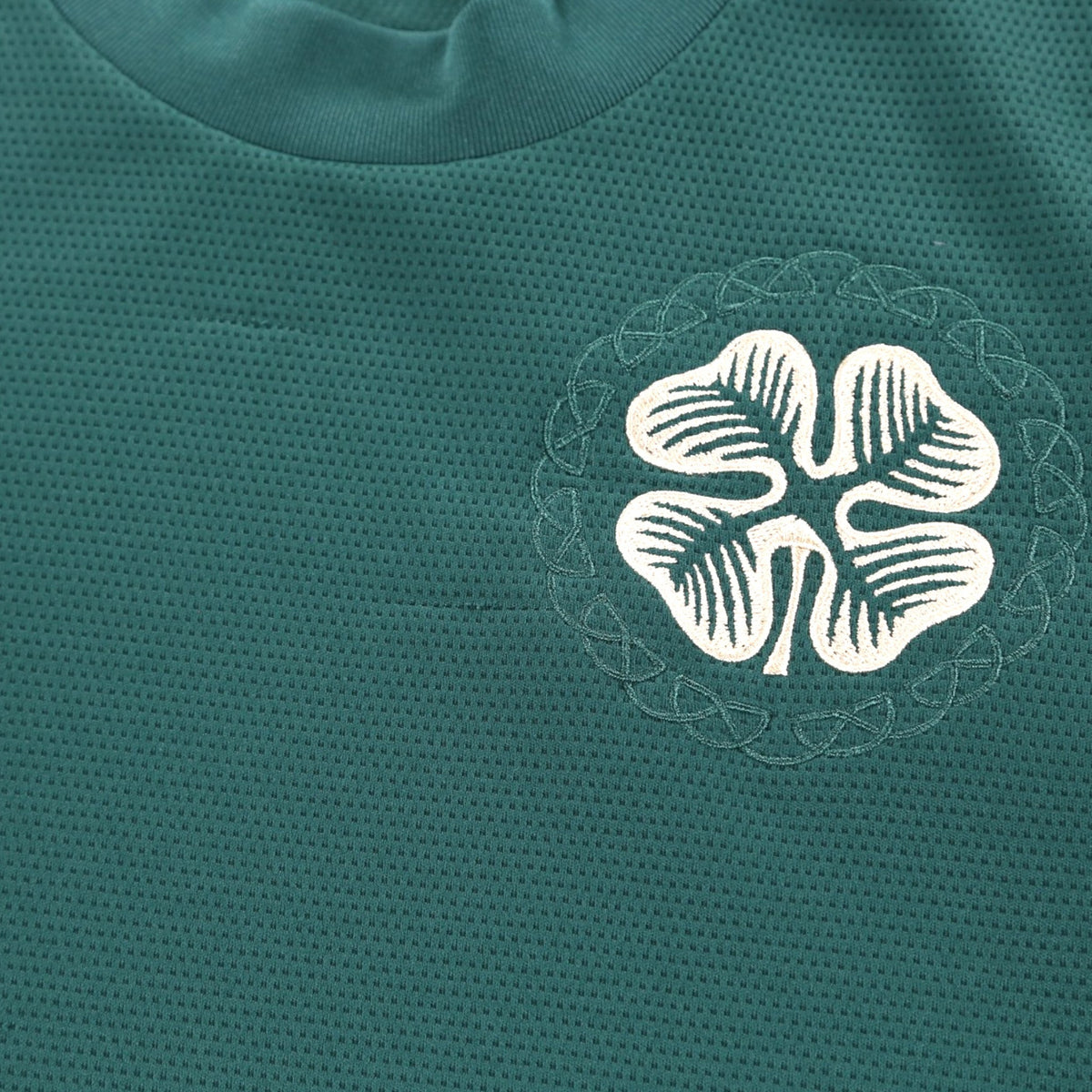 Close-up of the Celtic crest embroidery on the 2021/22 away shirt