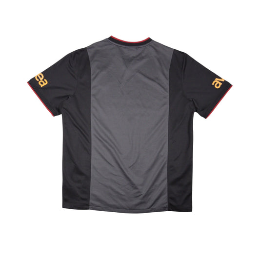 2013/14 Galatasaray away football shirt, back view showing plain grey and black panels