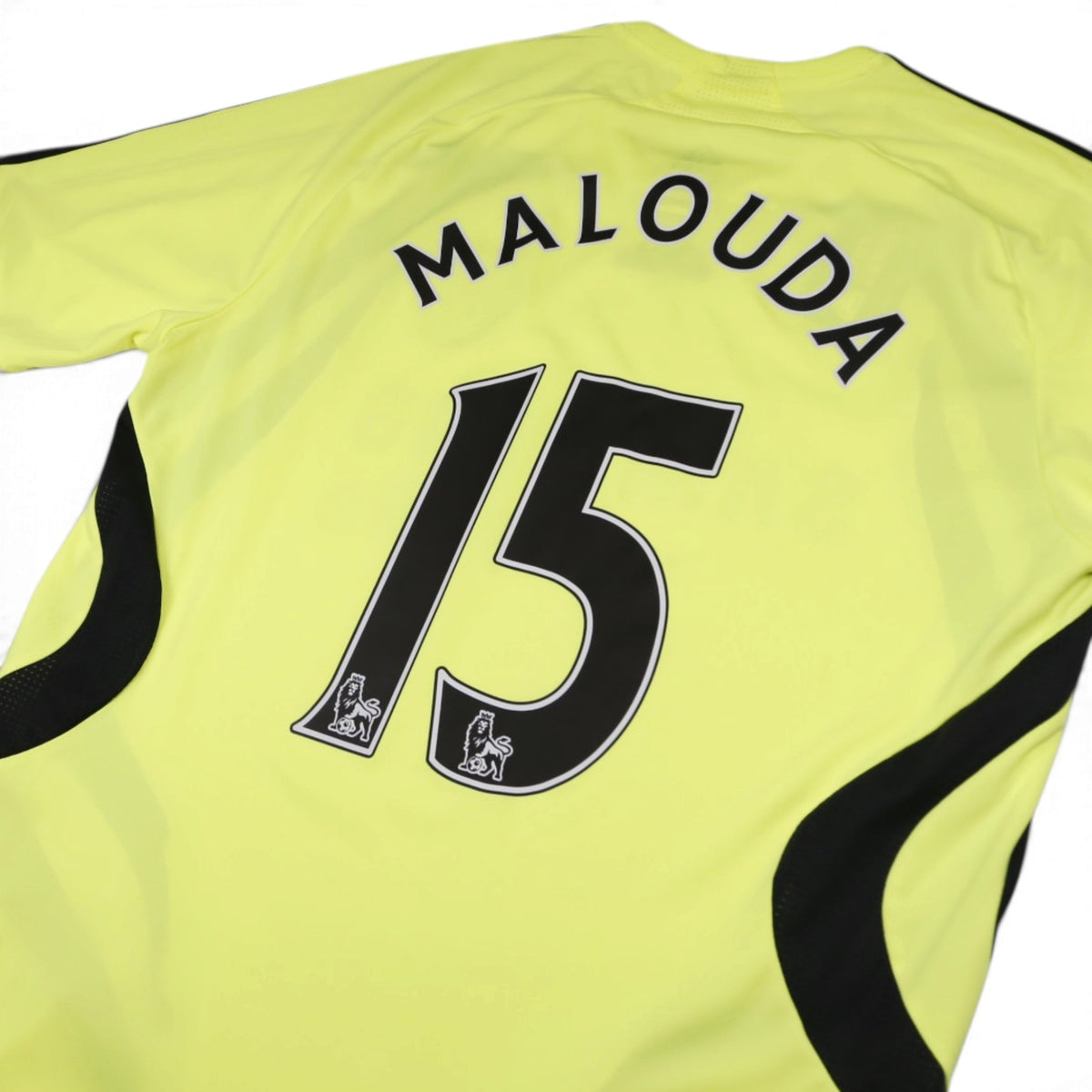 Close-up of Malouda 15 name and number print on back of Chelsea away shirt