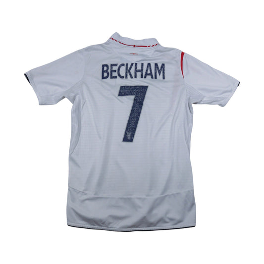 Back view of England shirt printed with Beckham and number 7