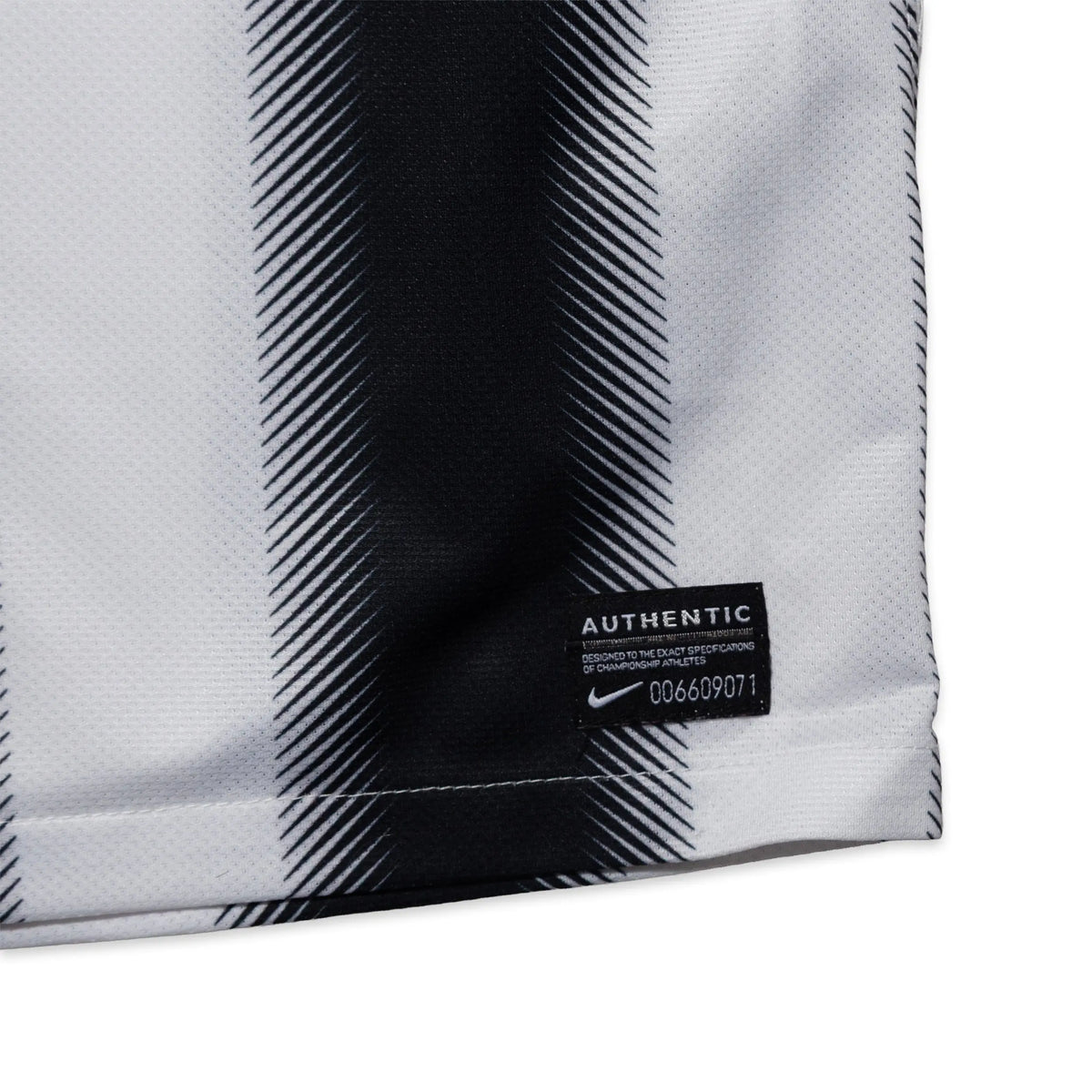 2011/12 Juventus home shirt, size M - photo 7 of 7