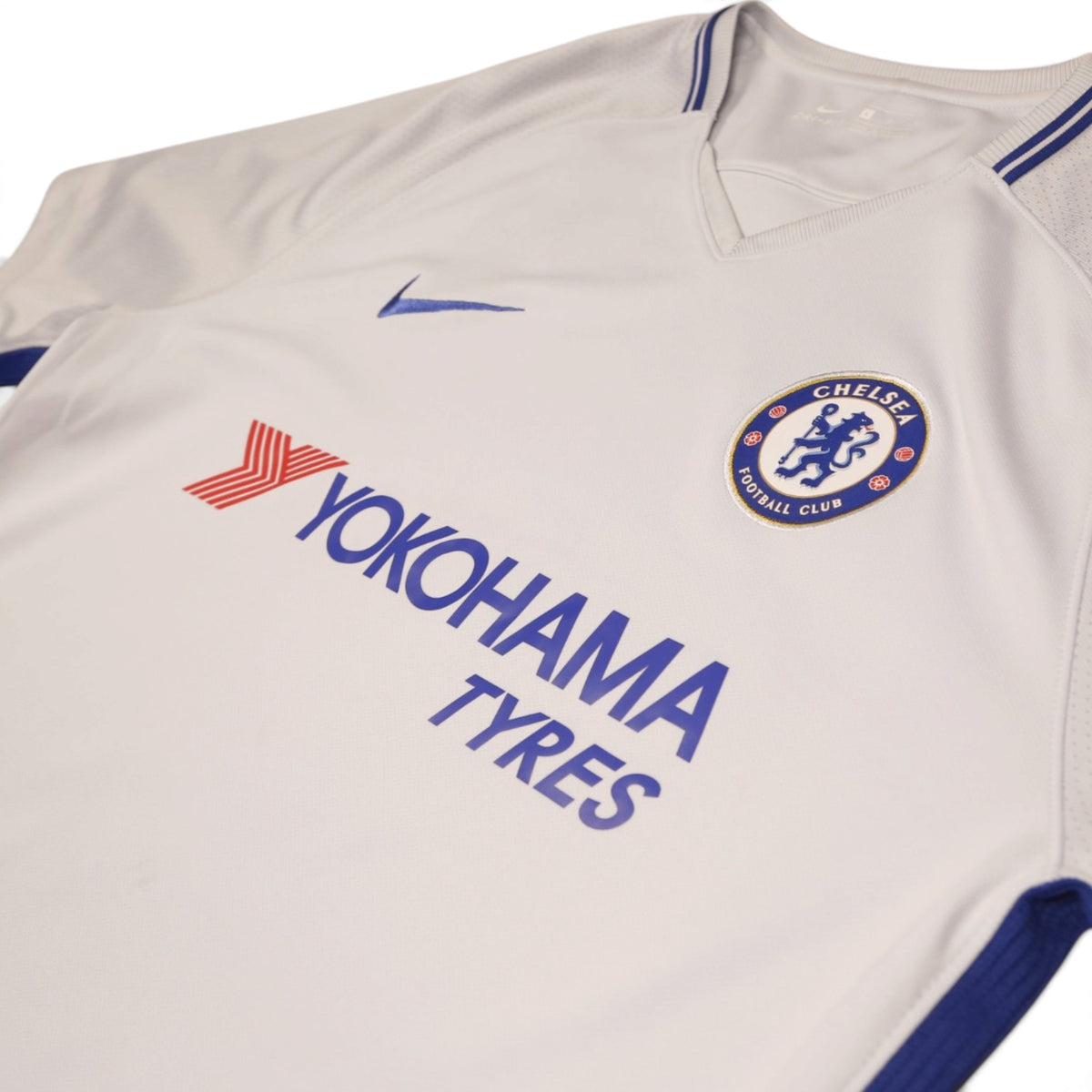 Close-up of Morata name and number print on Chelsea away shirt