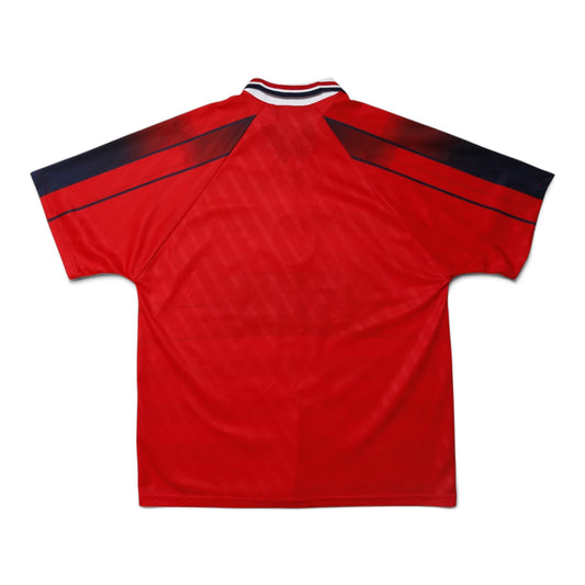 1996/97 Aberdeen home shirt back view of collar and shoulder detail