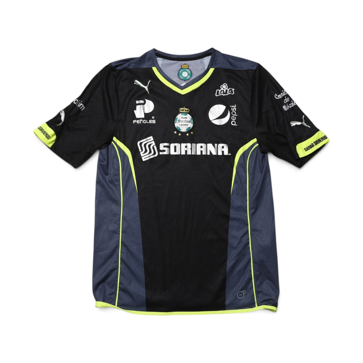 Santos Laguna 2015/16 away shirt back view showing sponsors
