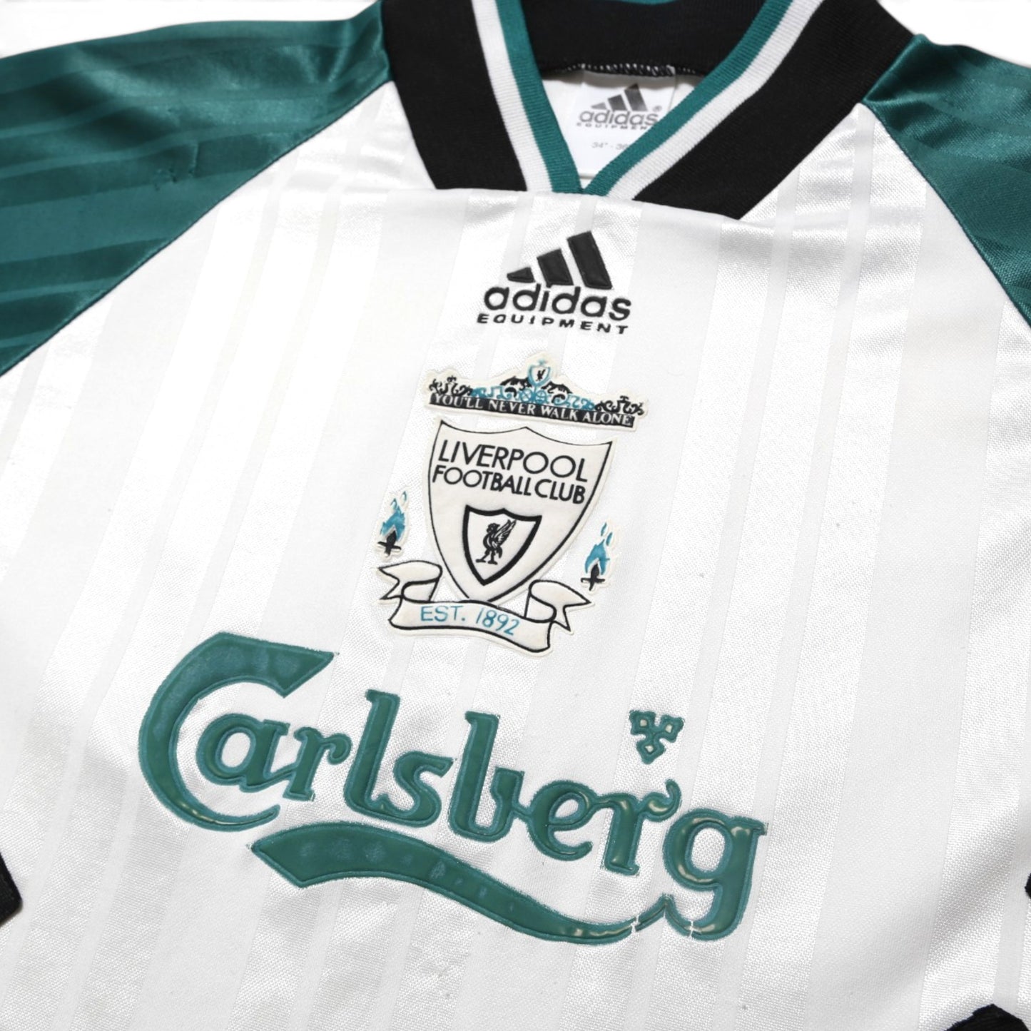 1993-95 Liverpool Away Shirt – detail