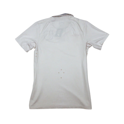 Back of 2009/10 England home shirt showing plain white body