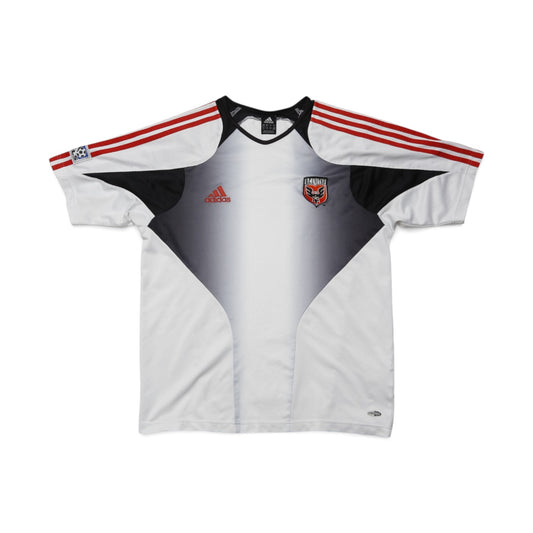 2003/04 DC United training shirt back view, white with black and red trim