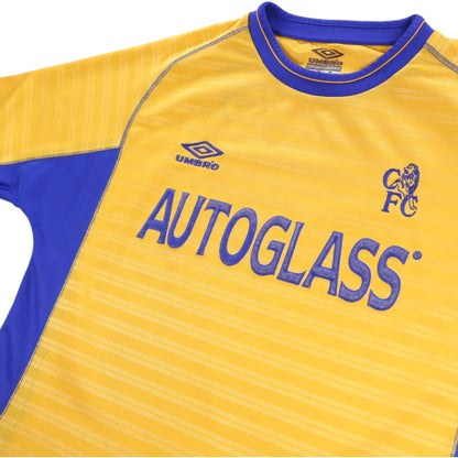 Close-up of Umbro logo, Chelsea crest and Autoglass sponsor on chest