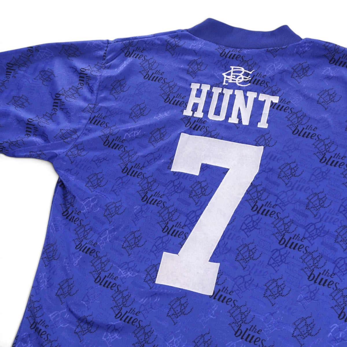 Close-up of Hunt 7 print on the back of the shirt