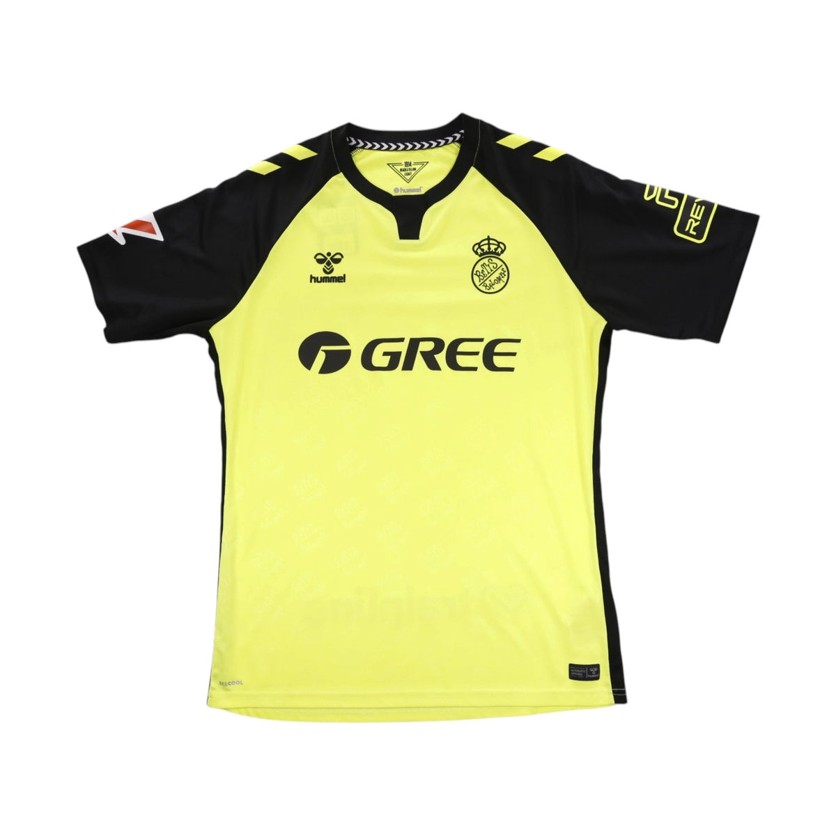 Real Betis 2024/25 away shirt front, yellow with black sleeves and GREE sponsor