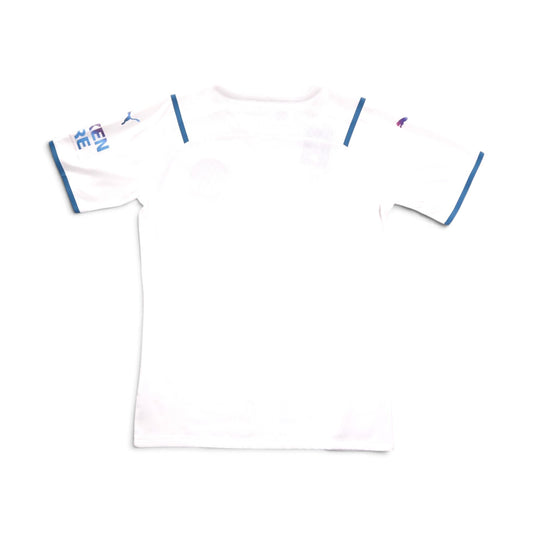 Back of white Manchester City 2021/22 away shirt showing blue trim on shoulders and sleeves