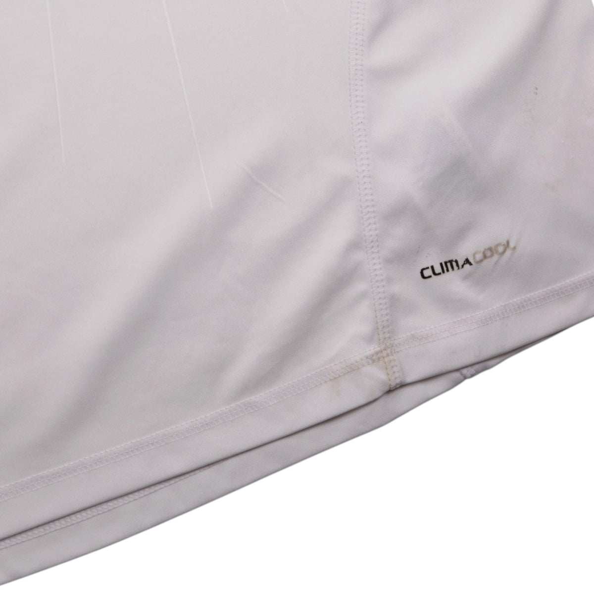 Close-up of the ClimaCool branding near the hem