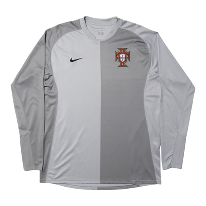 Front view of 2006/07 Portugal goalkeeper shirt in grey two-tone Nike design