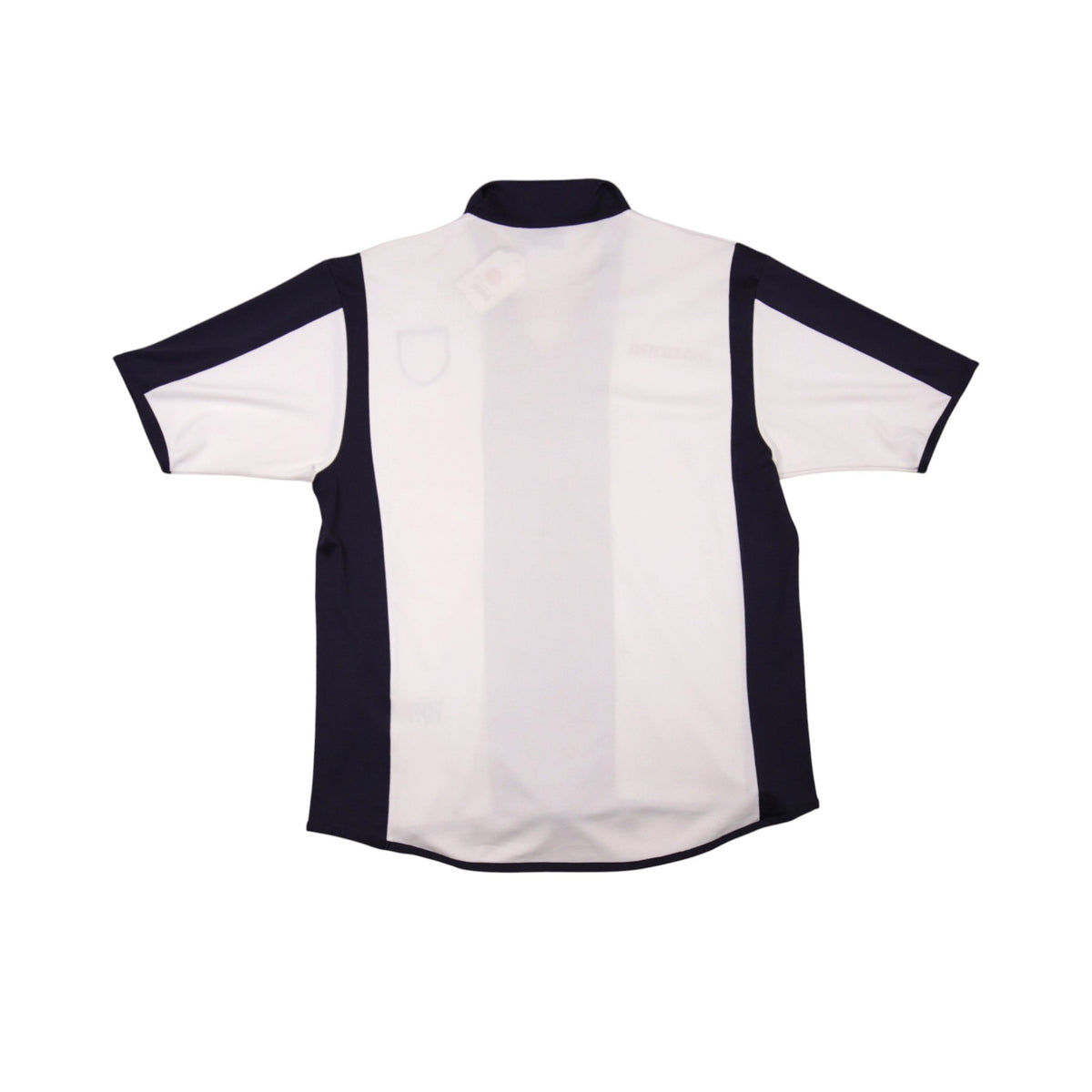 Back of 2005/06 West Bromwich Albion home shirt showing navy pinstripe panels