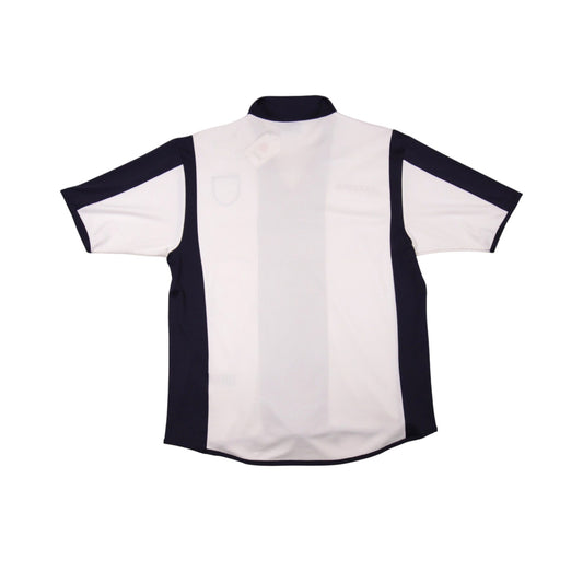 Back of 2005/06 West Bromwich Albion home shirt showing navy pinstripe panels