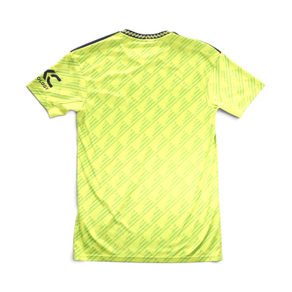 Manchester United 2022/23 third shirt back, plain yellow with green diagonal pattern