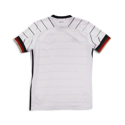 Back of white Germany 2020/21 home shirt showing pinstripes across the shoulders
