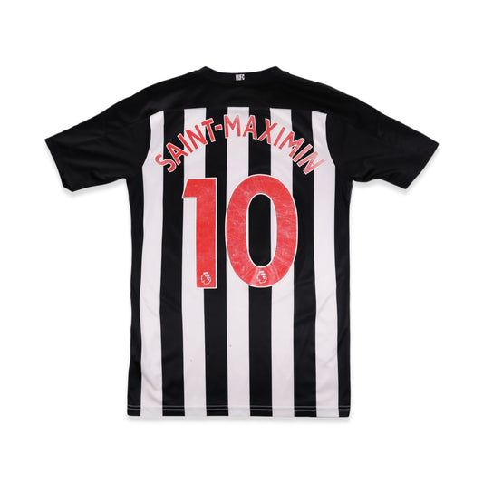 Newcastle United home shirt back with Saint-Maximin and number 10