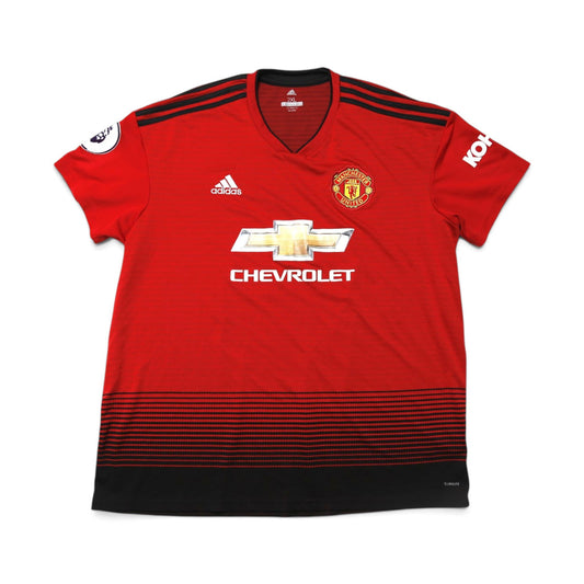 2018/19 Manchester United home shirt front with adidas and size label detail