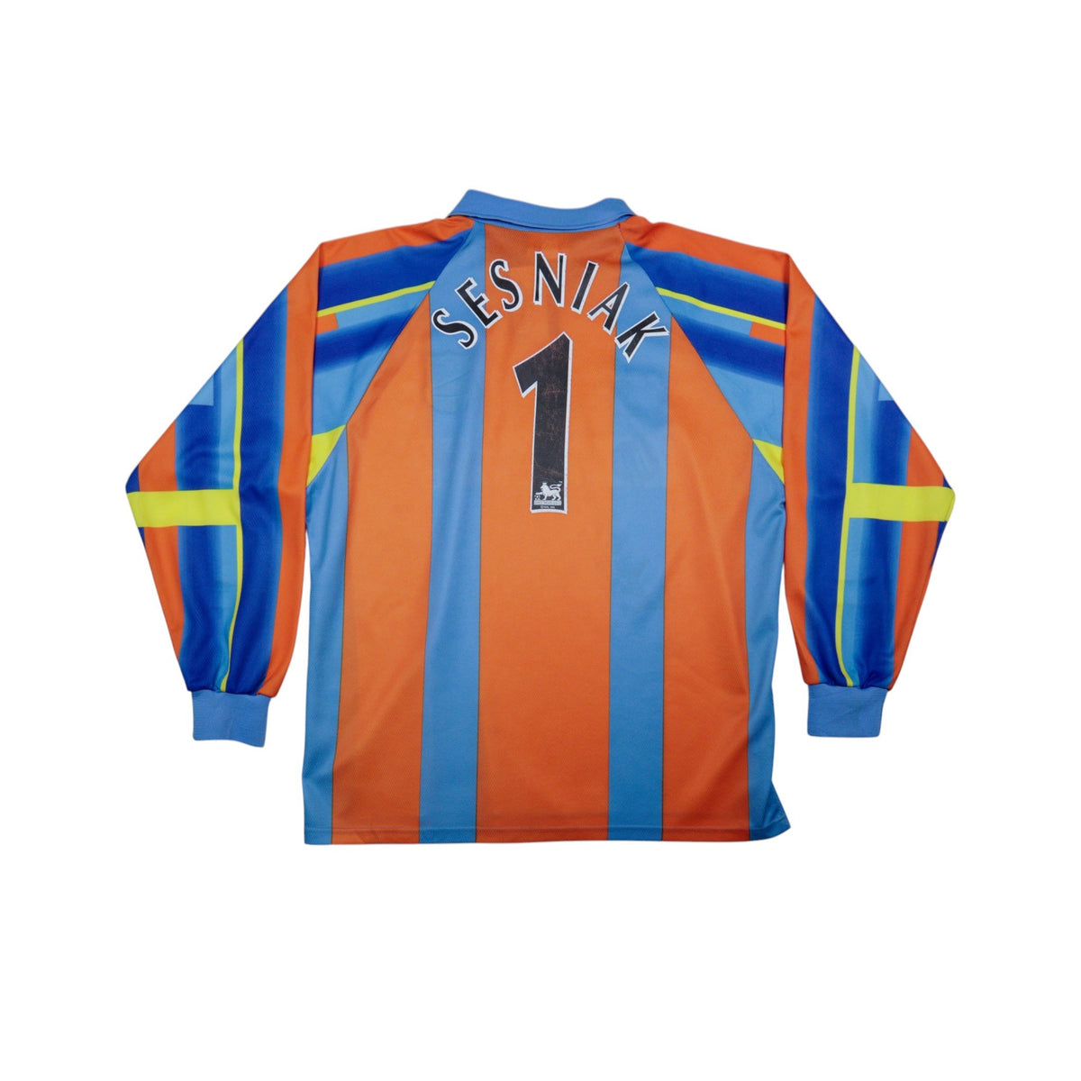 Back of Tottenham Hotspur goalkeeper shirt printed with Sesniak and number 1