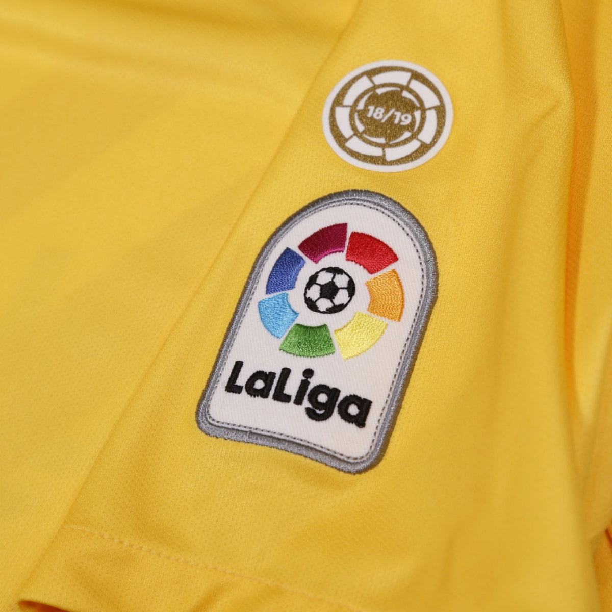 Close-up of the LaLiga sleeve patch with an 18/19 season tab on the Barcelona fourth shirt