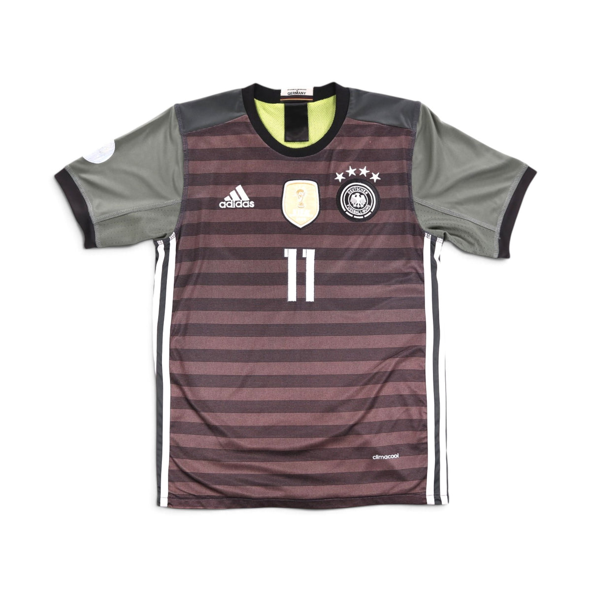 Front of 2015/17 Germany away shirt with adidas logo, crest and number 11