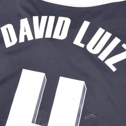 Close-up of David Luiz name and number print on the back