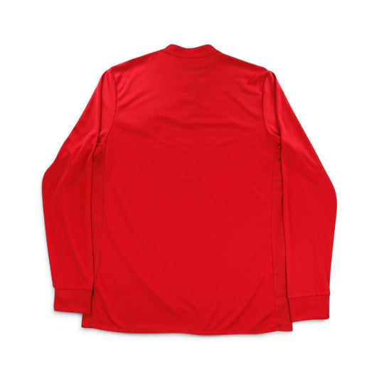 Manchester United 2017/18 home shirt back view, plain red with no name or number