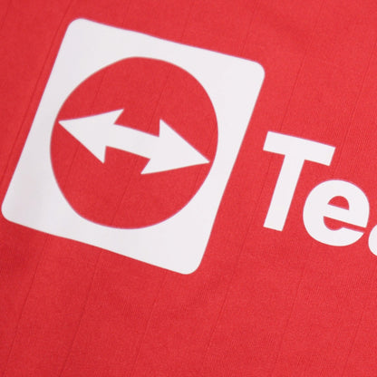 Close-up of the TeamViewer sponsor print on the shirt