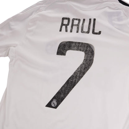 Close-up of Raul number 7 printing on the back of the shirt showing print texture