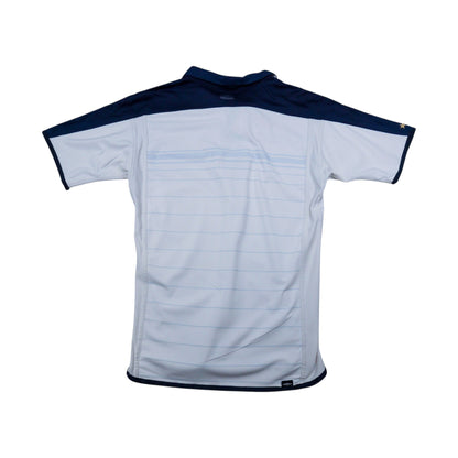 Back of 2003/05 England home shirt showing gold star near the sleeve