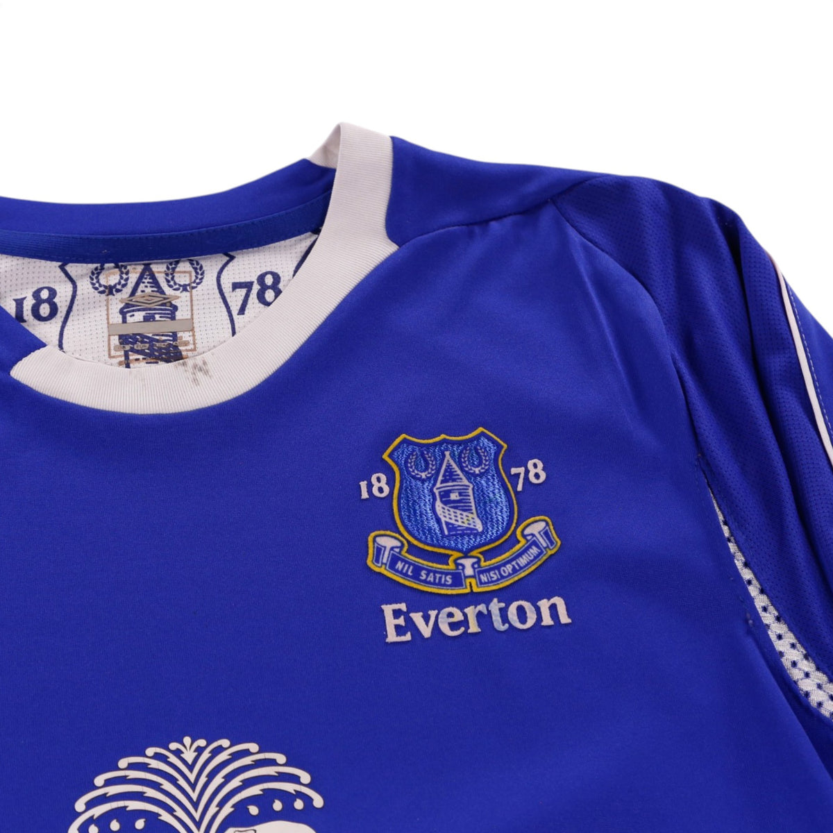 Close-up of Everton crest and collar on 2008/09 home shirt