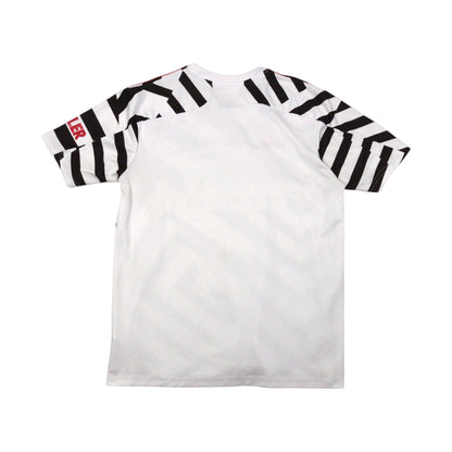 Manchester United adidas shirt back showing Kohler print on sleeve