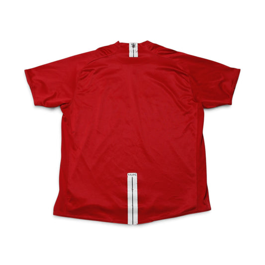 Manchester United 2008/09 home shirt back view, plain red
