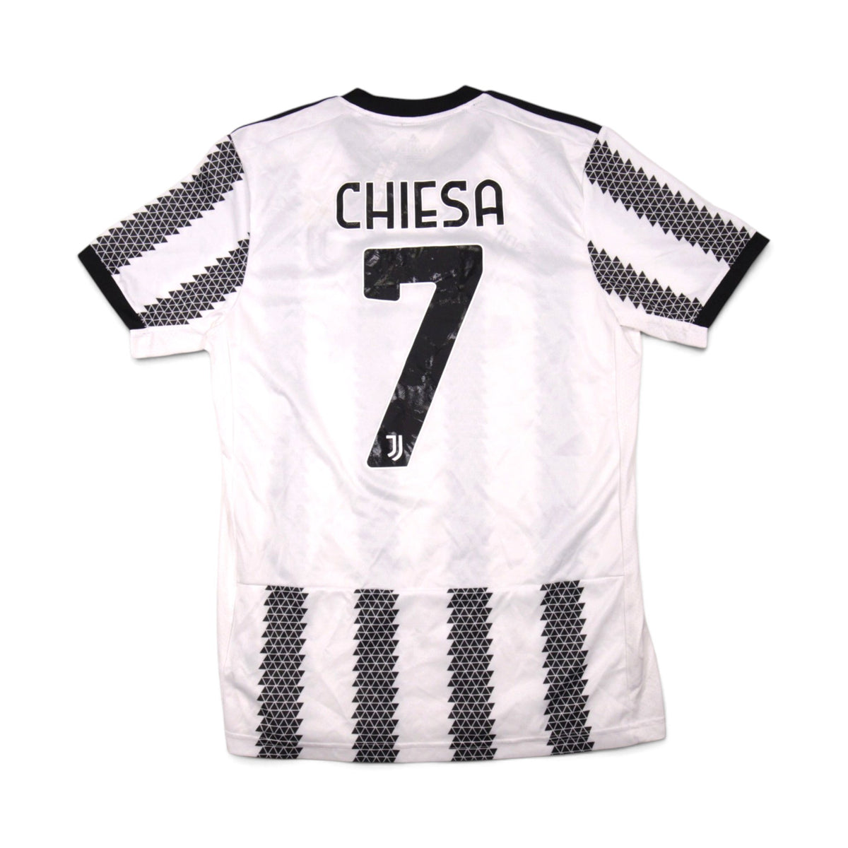 Juventus home shirt back view with Chiesa name and number 7 printed
