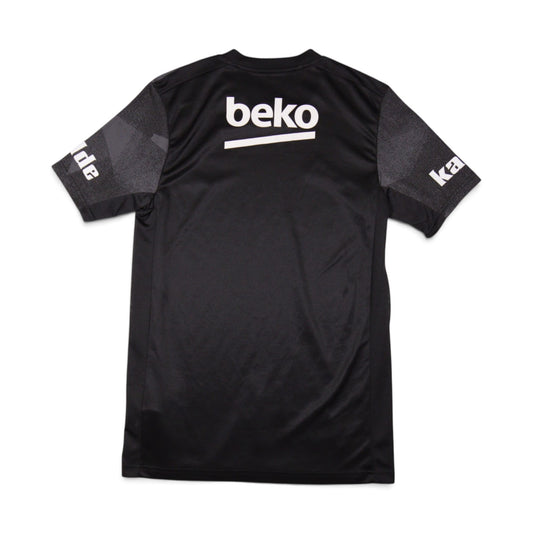 2019/20 Besiktas away shirt back view with Beko sponsor printed across the shoulders