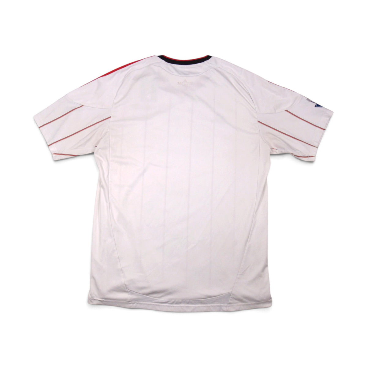 Back view of 2010/11 Liverpool away shirt showing plain number-free back