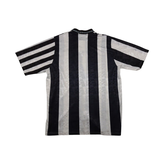 Newcastle United 1991/93 home shirt back view showing stripe pattern