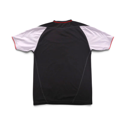 Liverpool 2002/04 away shirt back showing grey sleeve panelling