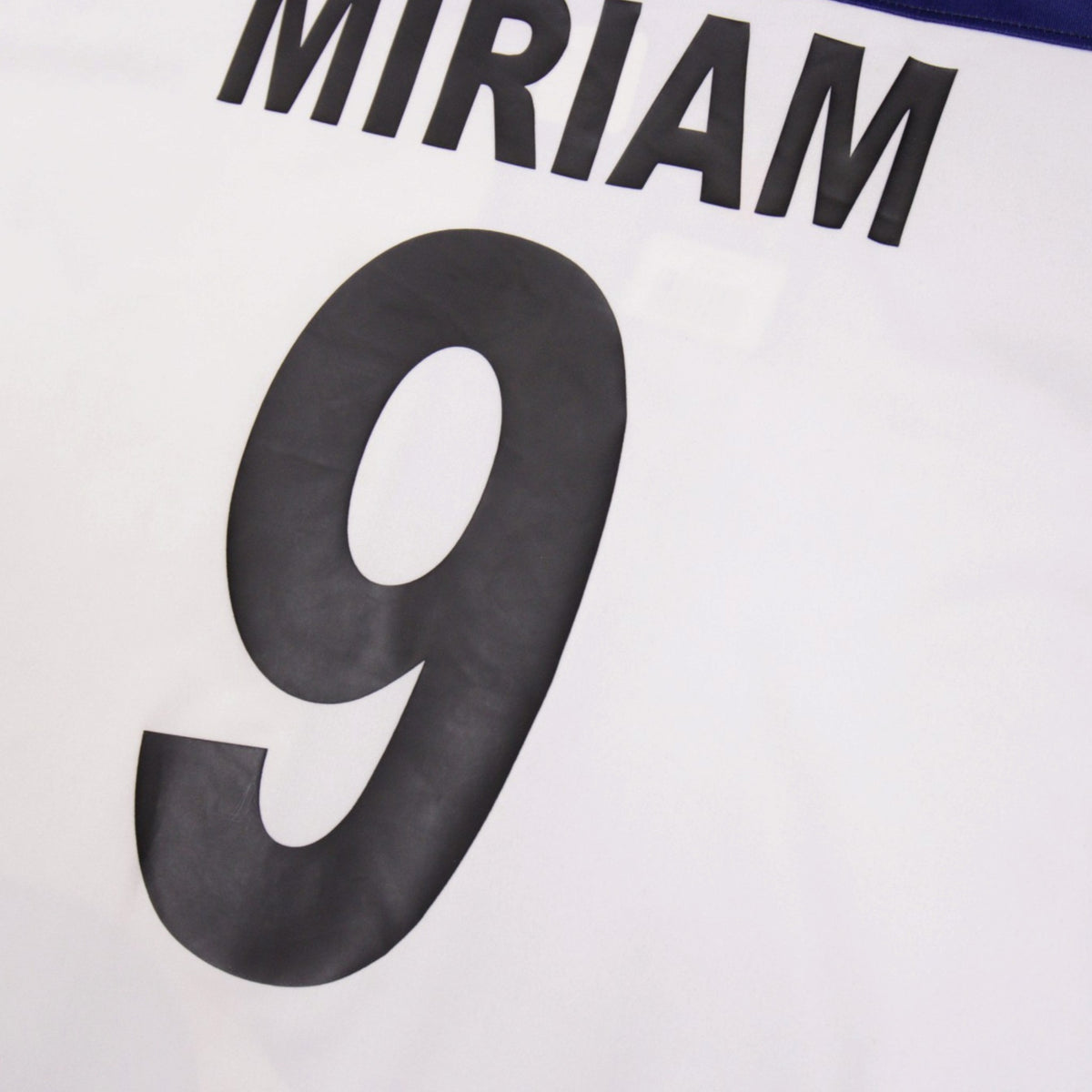 Close-up of Miriam #9 name and number print on the back of the Sabadell shirt