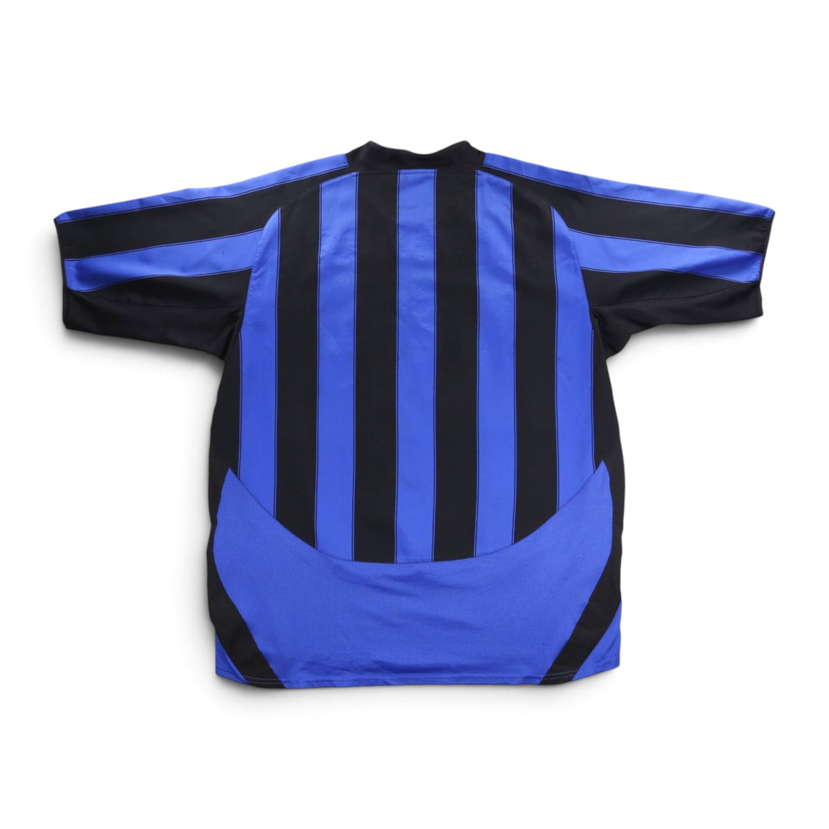 Inter Milan 2003/04 home shirt back view showing black and blue vertical stripes