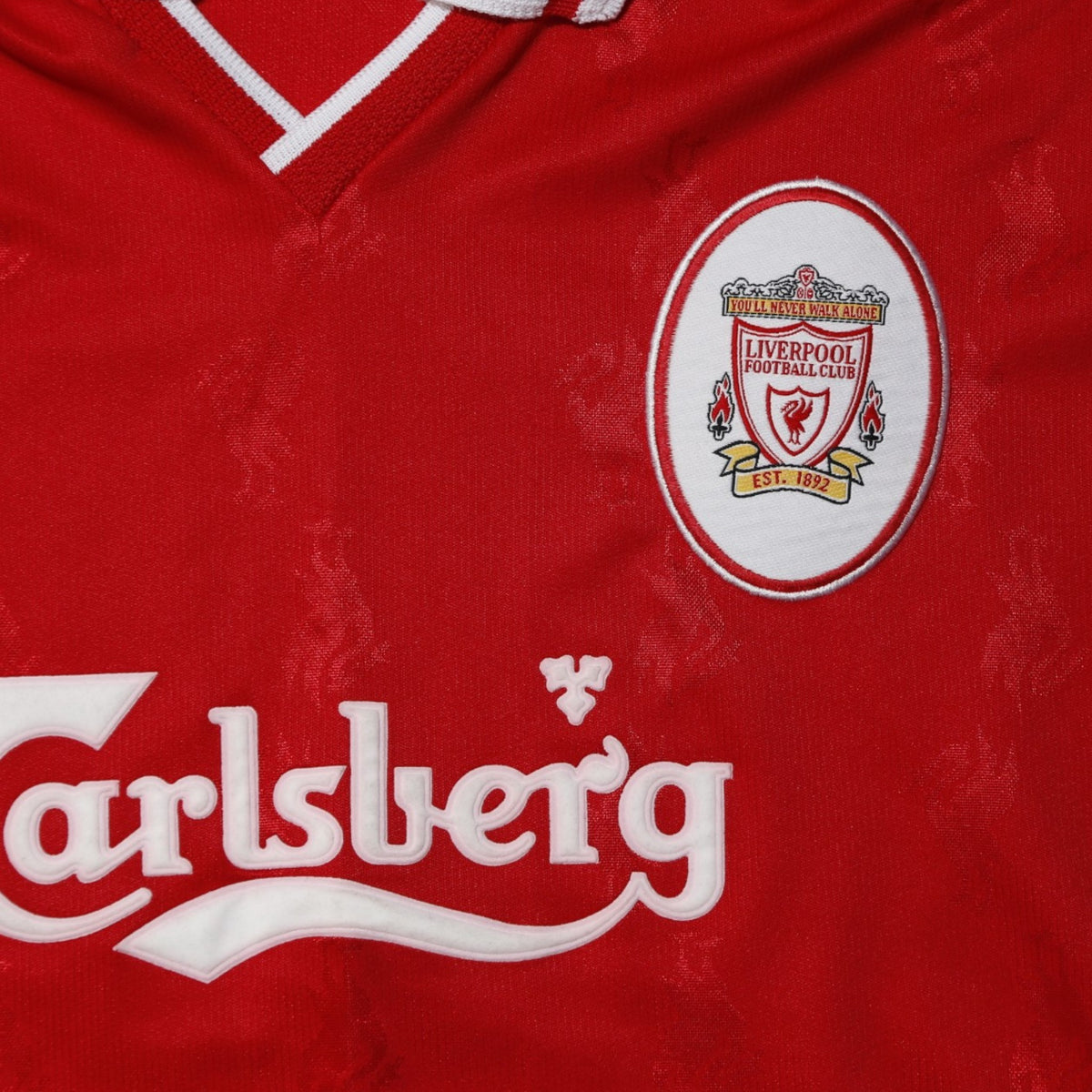 Liverpool 1996/97 home shirt back view showing crest and Carlsberg branding